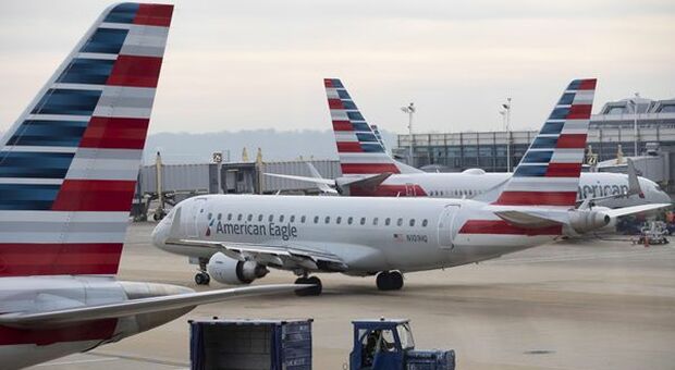 American Airlines riduce la perdita nel 4° trimestre del 2021