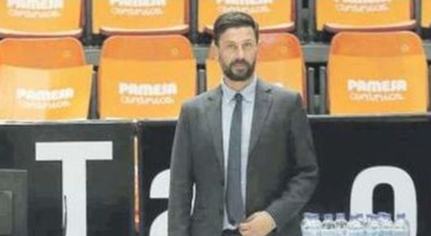 Coronavirus, il tecnico basket campano: «Amo la mia terra ma non lascio Valencia»