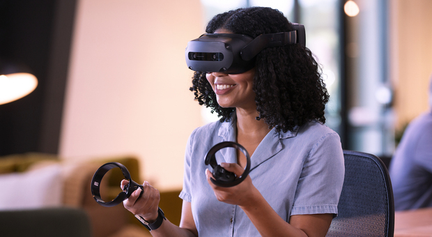 Lenovo lancia il visore all-in-one per la realtà virtuale