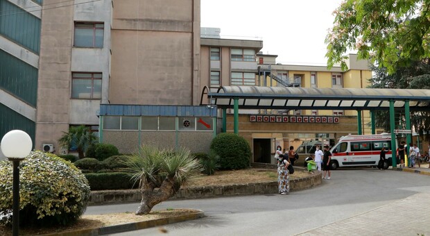 Covid a Benevento, all'ospedale Rummo saltano quattrocento interventi