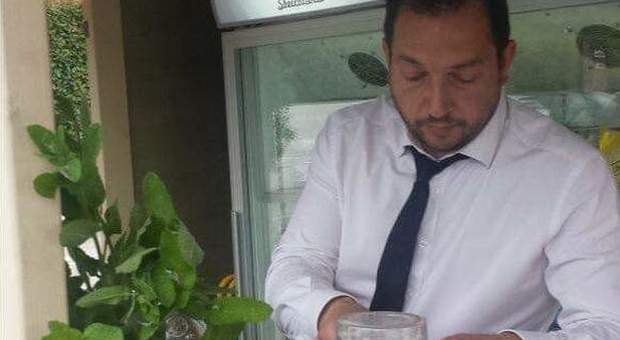 Lite fuori dal locale: «Alessandro Sartor è morto per lo spavento», aveva 45 anni