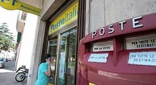 Un ufficio postale in una foto d'archivio