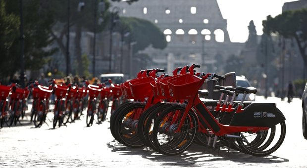 Roma, bike sharing: arrivano 2.800 bici elettriche in città