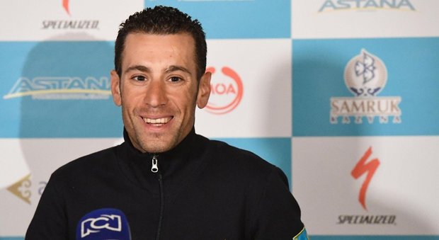 Giro d'Italia, Nibali: «Non è ancora finita. Alleanza con Valverde per attaccare la Rosa»