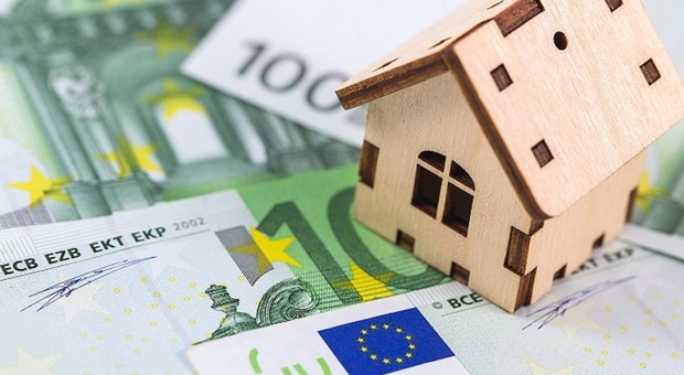 Mutui, rata più alta di 200 euro. L'esperta: «Ecco come orientarsi per risparmiare»