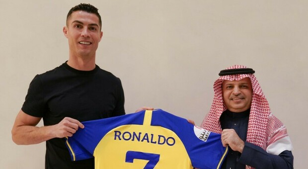Cristiano Ronaldo, dall'Arabia l'annuncio: «È fatta con l'Al Nassr per un contratto monstre»