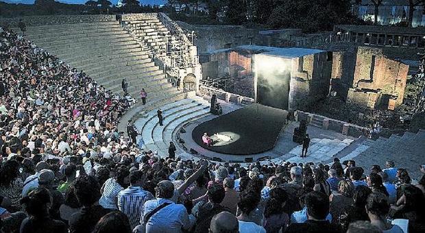 «Oedipus» in prima mondiale: il teatro invade Pompei con Wilson e la Dante