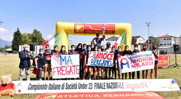 La squadra reatina in festa a Bergamo (Foto Maraviglia/Fidal Lombardia)