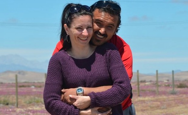 Cile, si innamora di minatore sepolto vivo vedendolo in tv: ragazza lo contatta su Facebook e lo sposa