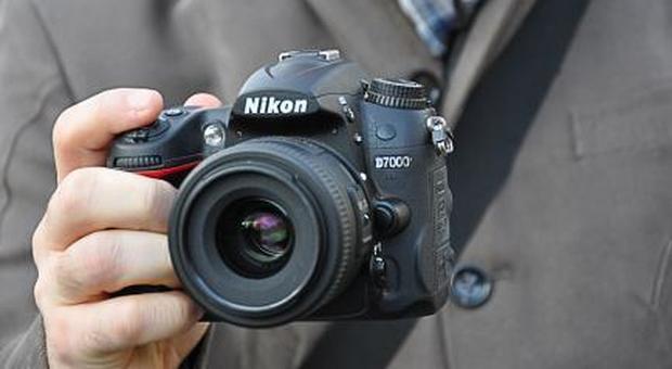 Trova l'occasione giusta sul web: ma la bella Nikon non arriva