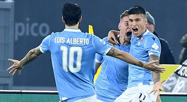 L'esultanza della Lazio dopo il gol di Milinkovic