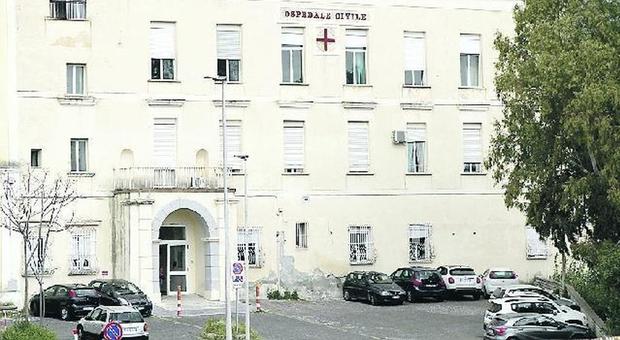 Infermiera trasferita, nell'ospedale del Casertano saltano le operazioni