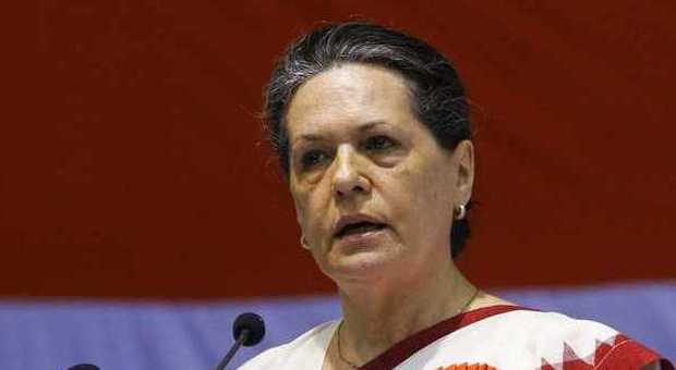 Sonia Gandhi in ospedale per problemi respiratori: le sue condizioni sono stabili