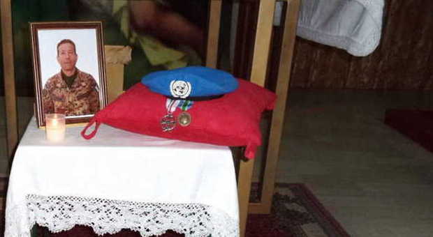 Shama (Libano) - La fotografia del sottufficiale deceduto nella cappella della base