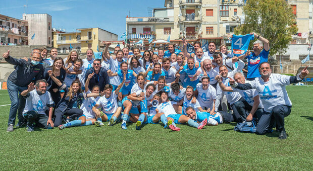 Napoli femminile, già 15 giocatrici e ritiro in Abruzzo come gli azzurri