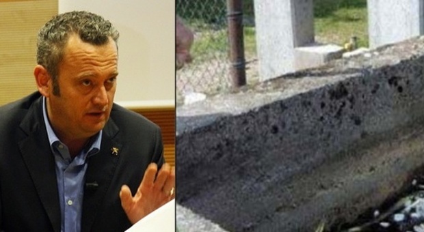 Il sindaco Dal Zilio, ora assolto, e il muretto della tragedia sul canale