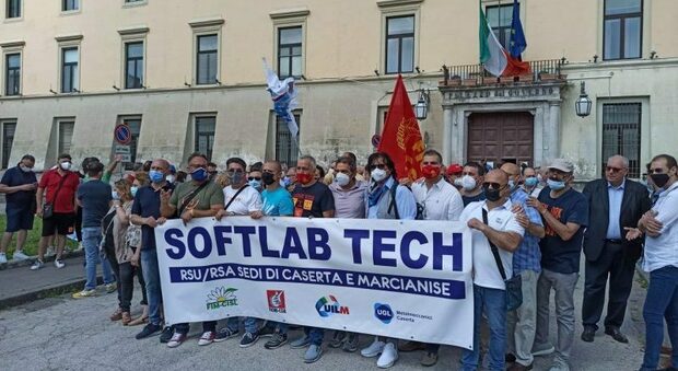 Una protesta dei lavoratori Softlab