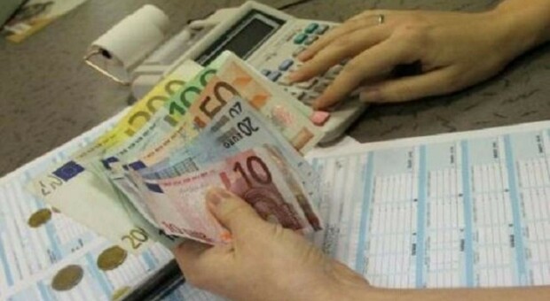 La Tari costa 1 euro in più a famiglia ad Osimo: il mini-aumento spacca il Consiglio