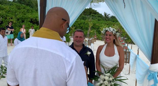 Matrimonio-tris ad Ascea per l'avvocato di Maradona