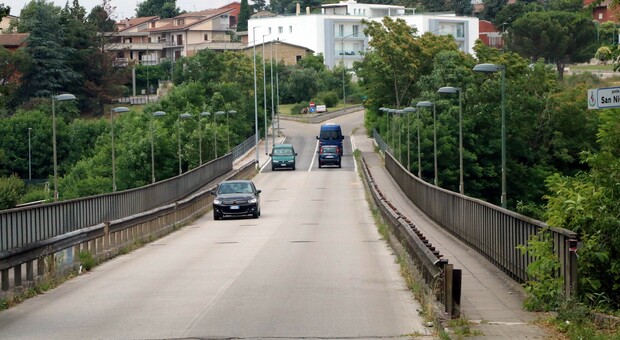 Il ponte San Nicola che collega il centro con contrada Capodimonte a Benevento