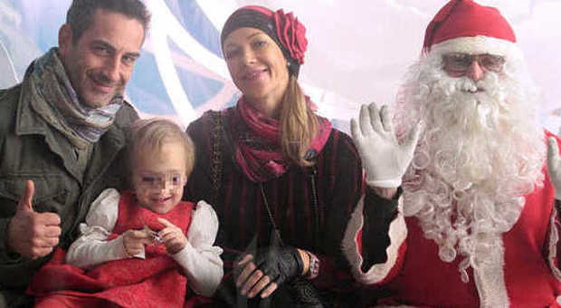 Matteo Viviani e Lumilla Radchenko spese di Natale con la figlia Eva