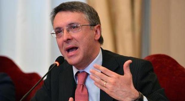 Cantone lascia l'Anticorruzione e si candida alla guida della Procura di Frosinone