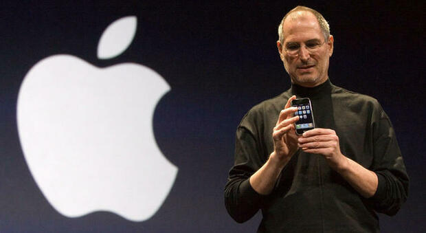 Apple, la regina della Silicon Valley compie quarantacinque anni: il futuro è green