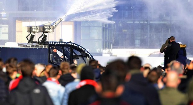 Champions, allarme ultrà a Torino: daspo immediato per 4 tifosi dell'Ajax