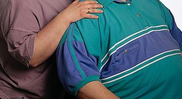 Robert e Jessica da obesi a vegani: "Abbiamo perso 120 chili in totale"