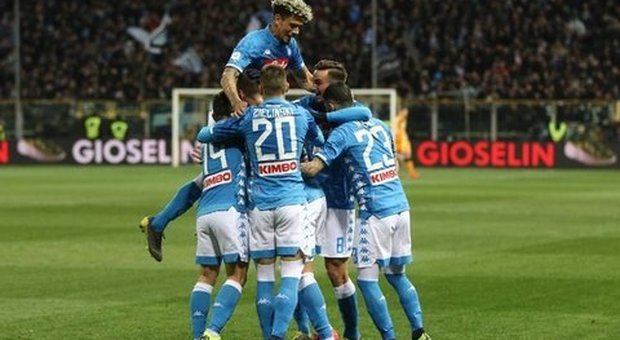 Euroleague, i bookie dicono Napoli: Ancelotti e Sarri, fuga per la vittoria