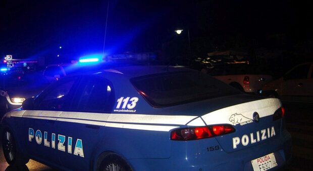 Napoli, poliziotta violentata dopo il turno di lavoro al porto: arrestato l'aggressore