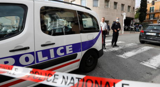 Parigi, diverse persone accoltellate a Gare du Nord: fermato l'aggressore
