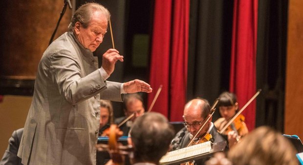 Addio a sir Neville Marriner, tra i più grandi direttori d'orchestra al mondo