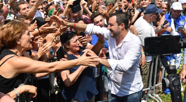 La carovana della Campania: «Gli insulti? Acqua passata»