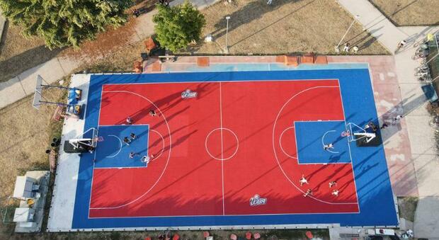 Completato il nuovo campo da basket al parco Il Coriandolo, si chiamerà “Willie Arena”