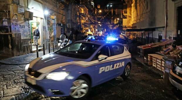 Movida a Napoli, controlli nel centro storico: denunciato il proprietario di un bar