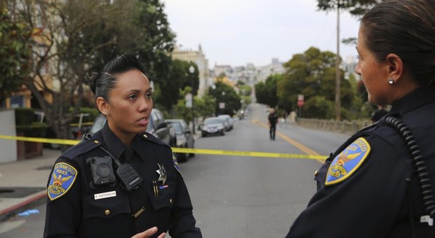 Paura a San Francisco, un uomo spara nel parco affollato: tre feriti, uno grave