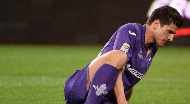 Fiorentina, nuovo stop per Gomez lesione al legamento del ginocchio sinistro