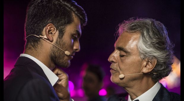 Andrea Bocelli, il nuovo album "Sì": «Duetto con mio figlio e racconto tutta la mia felicità»