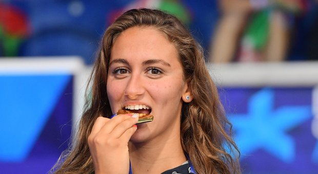 Europei nuoto, bis d'oro per Simona Quadarella nei 1500 stile. Zofkova bronzo nei 100 dorso