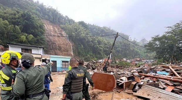Tragedia in Colombia: crolla una montagna almeno 34 i morti