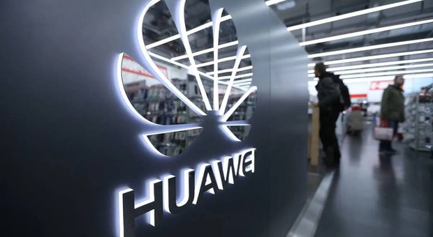 Quarto anniversario di Huawei Store, tante promozioni e sconti sui prodotti più amati