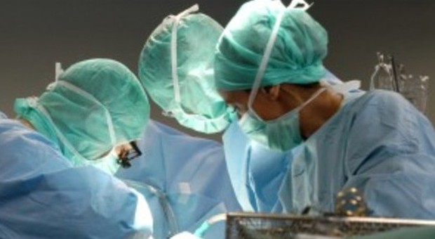 Medicina, Ipnosi invece di anestesia operata a Padova di tumore