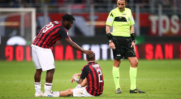 Milan, stagione finita per Calabria: frattura del perone