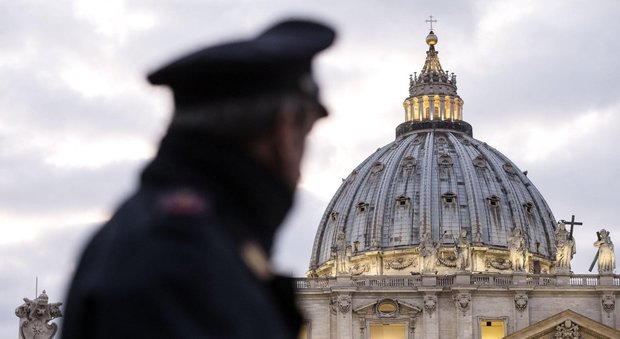 Napoli, nuovo caso preti pedofili ma il Vaticano archivia: è causa civile