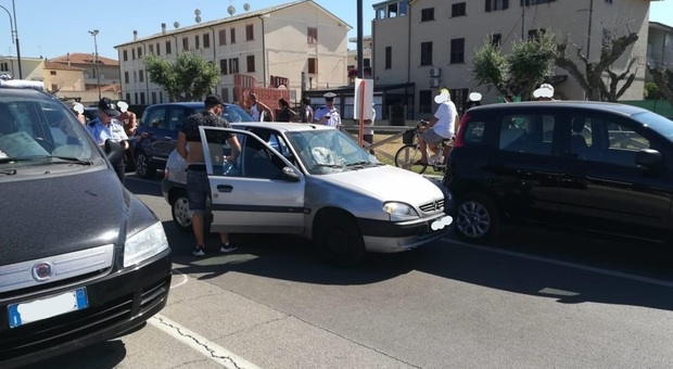 Porto Sant'Elpidio, sfugge alla mamma e attraversa: bimbo di 8 anni travolto