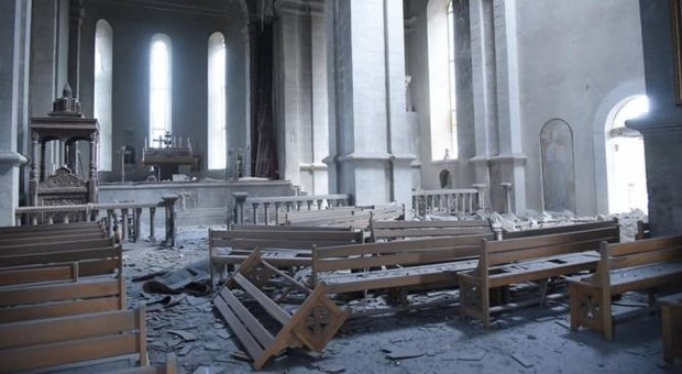 Choc per la cattedrale bombardata da missili azeri, manifestazione a Montecitorio