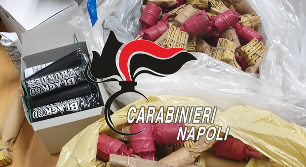 Napoli, fuochi di artificio pericolosi: primi 8 chili sequestrati in una casa