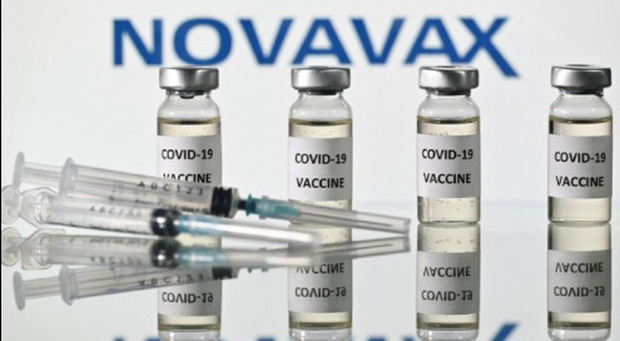 Novavax a fine gennaio, Figliuolo: «Le pillole sono già arrivate. Vaccino contro Omicron? Arriverà tra mesi»