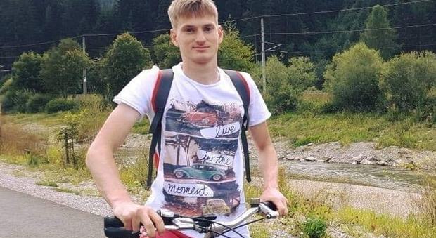 Alex Gerolin, ripescato in laguna il corpo del ragazzo scomparso la scorsa settimana